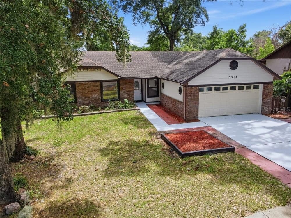 5513 CAURUS