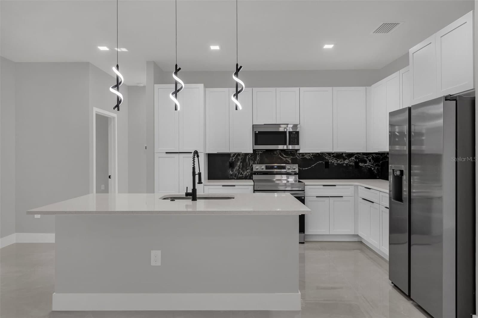 Photo 5 of 7753 131 ST