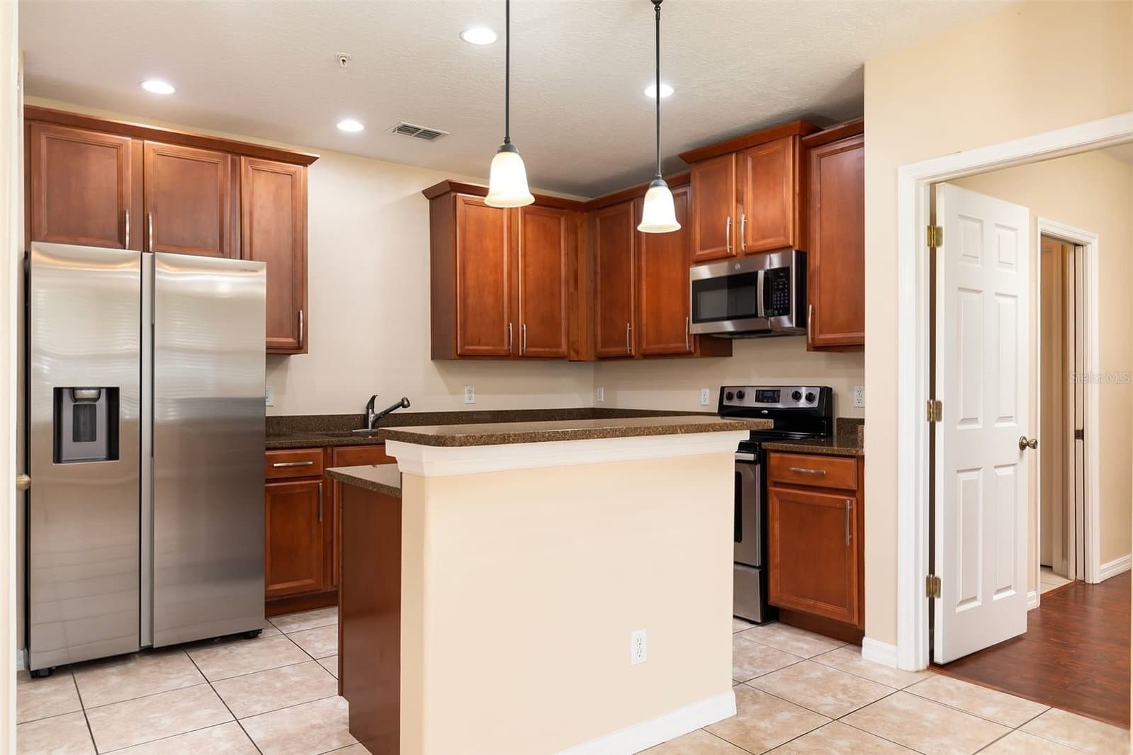 Photo 5 of 9866 TIVOLI VILLA DRIVE