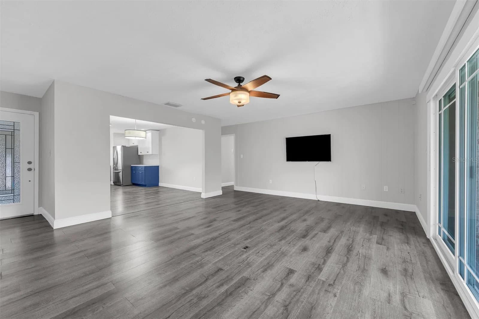 Photo 5 of 4214 LAKE UNDERHILL Road #C