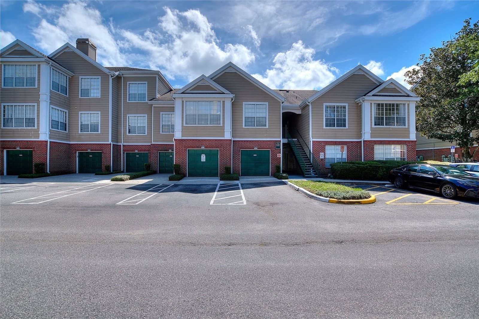 13037 MULBERRY PARK