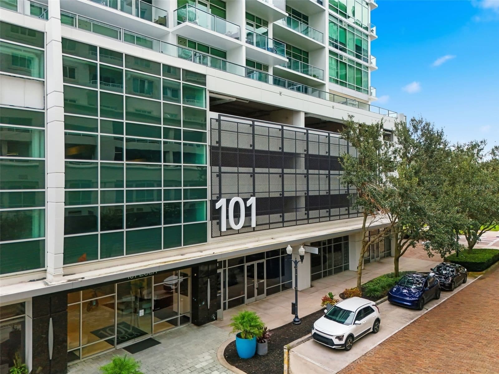 101 EOLA