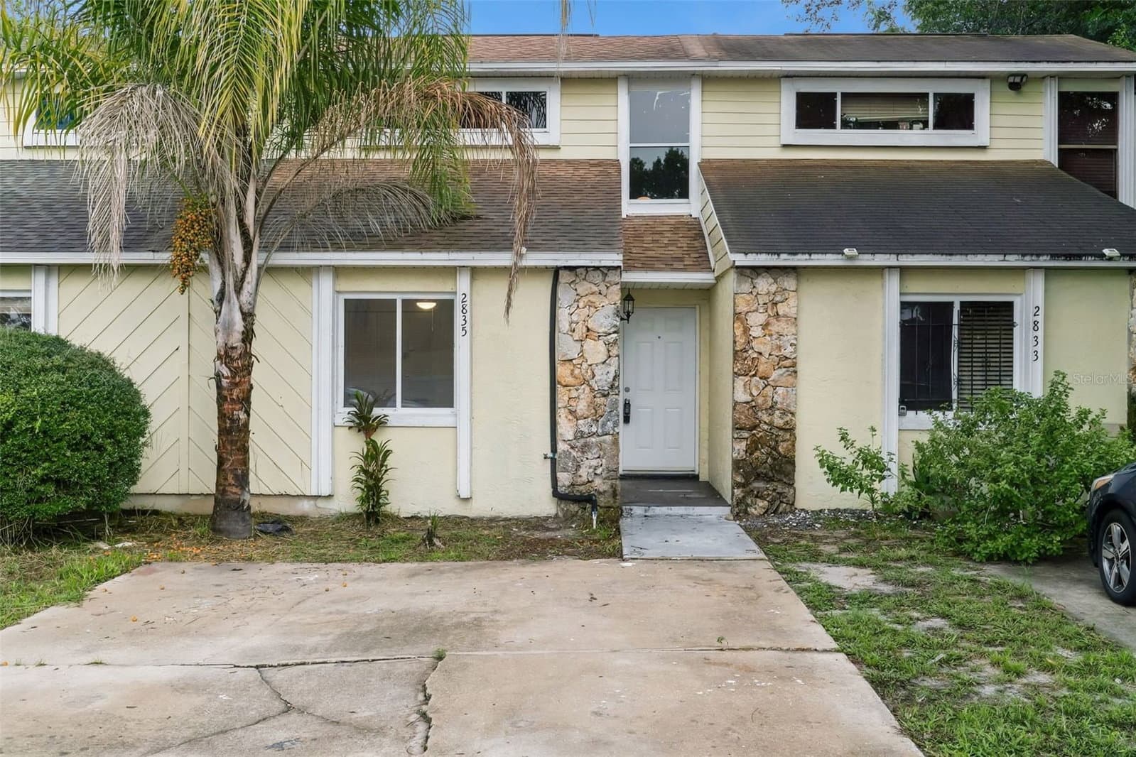 2835 HUNT CLUB
