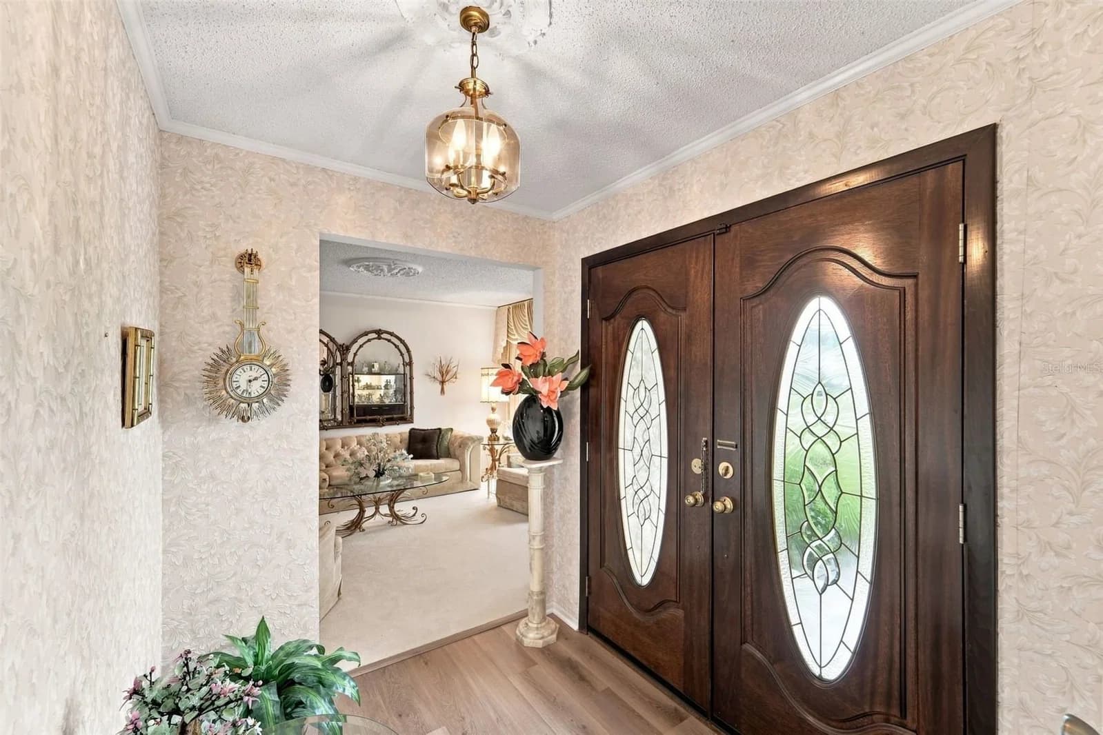 Photo 4 of 14 MADEIRA Avenue