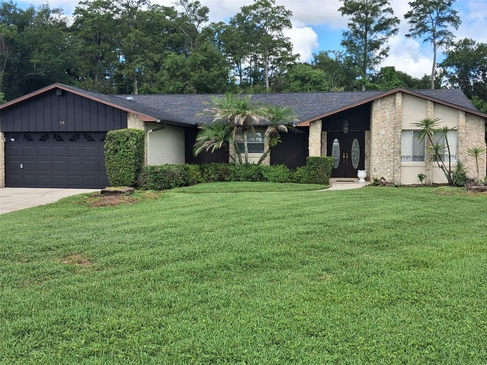 14 MADEIRA Avenue