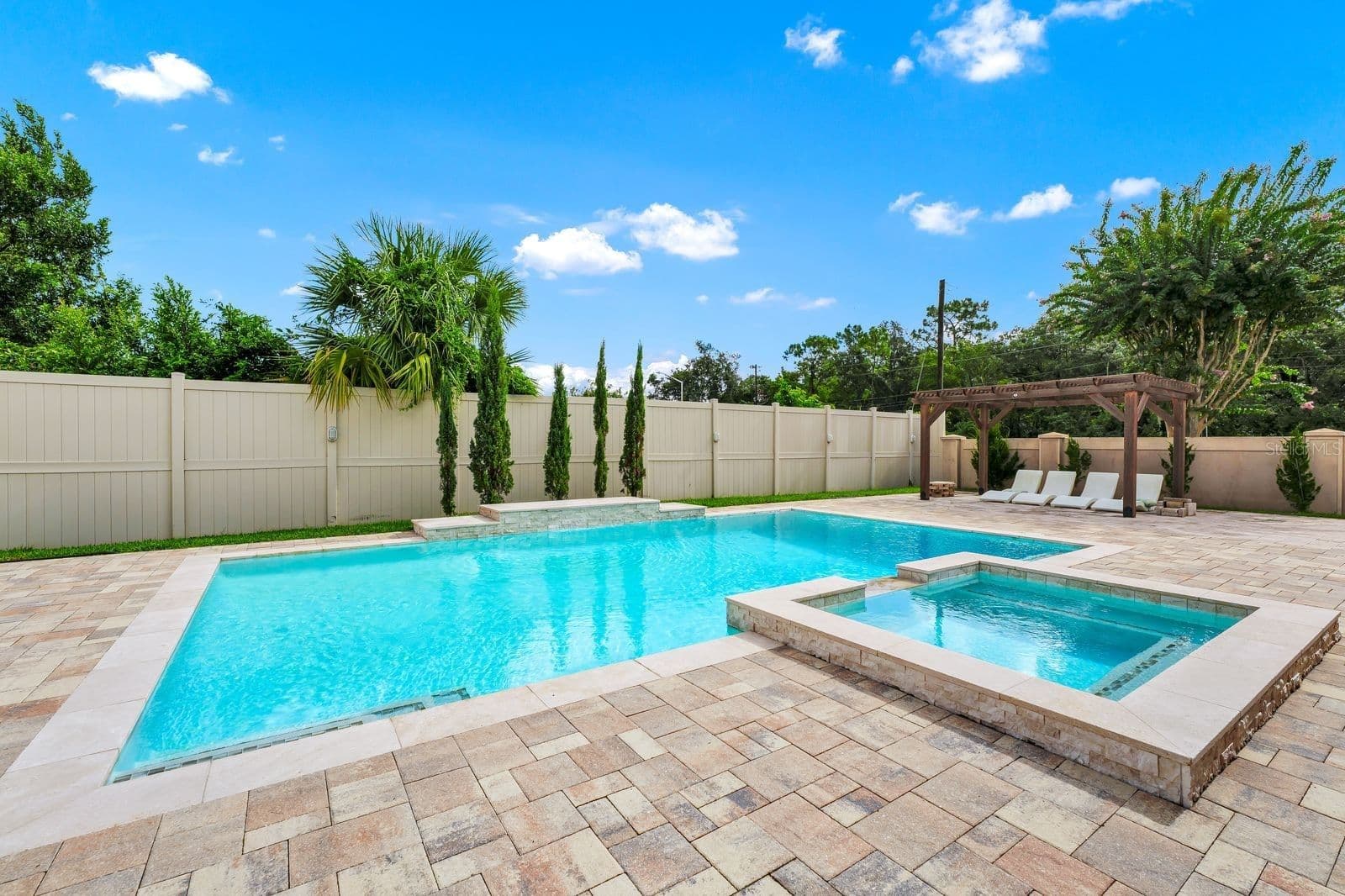Photo 4 of 10037 LEYBURN Court