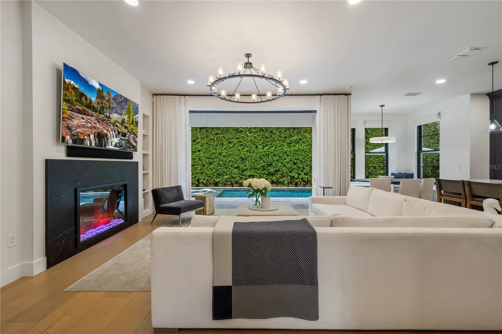 Photo 5 of 751 PANSY Avenue