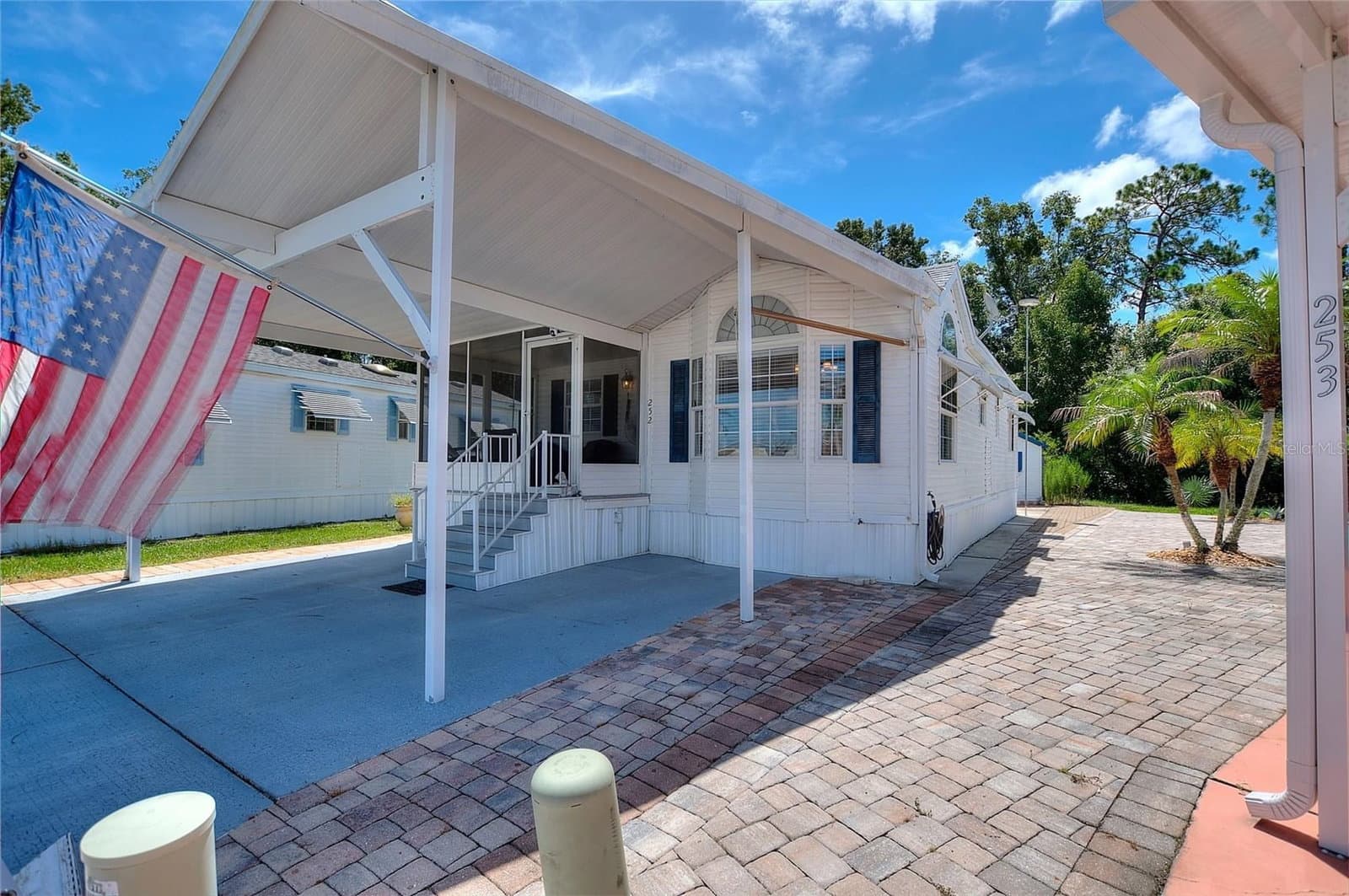 252 CITRUS RIDGE