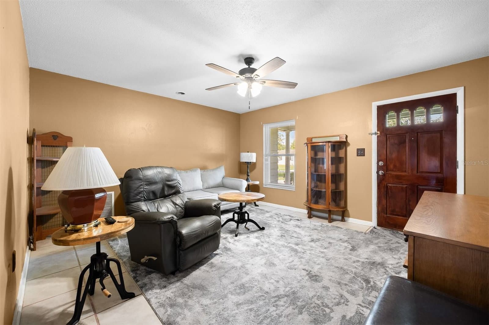 Photo 5 of 1027 SUNWOOD