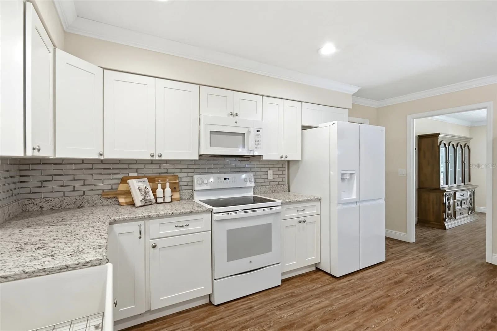 Photo 5 of 1150 MARKHAM WOODS Road