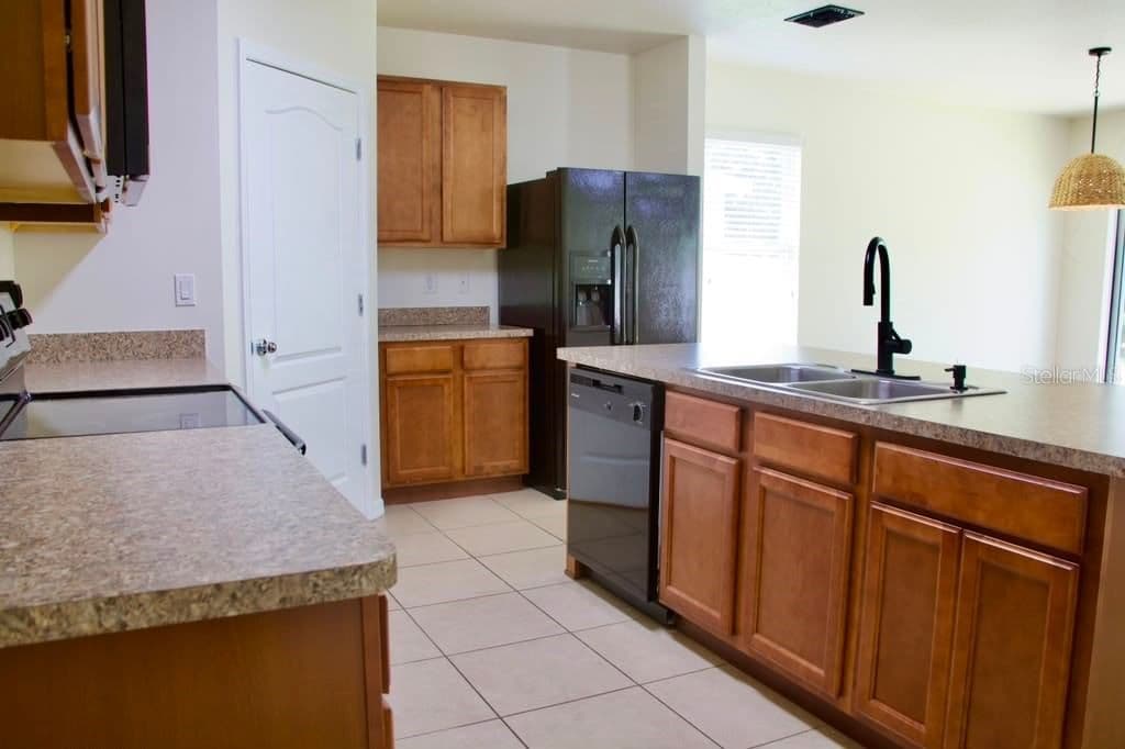 3238 BAYOU BAY
