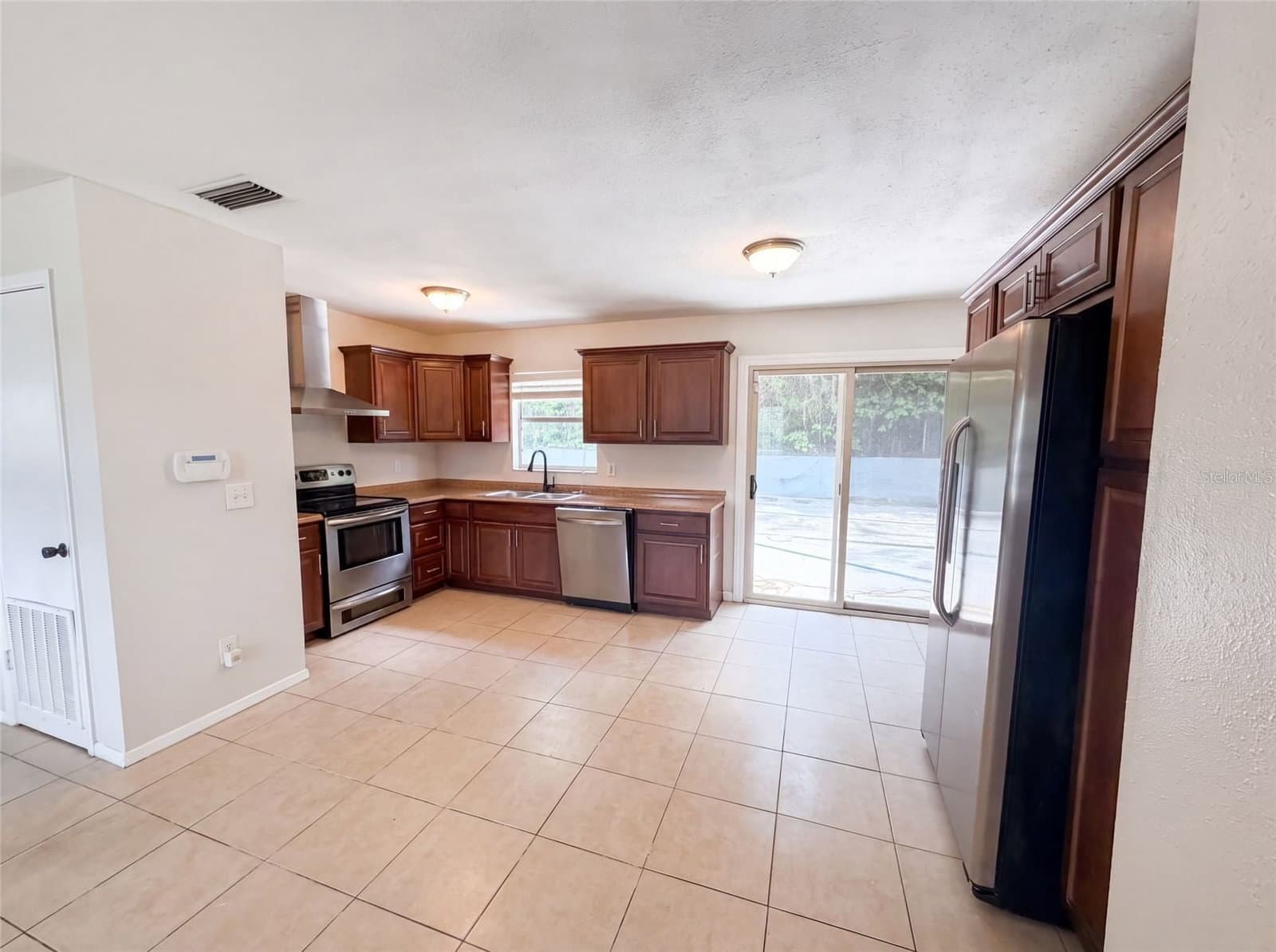 7018 LYNWOOD