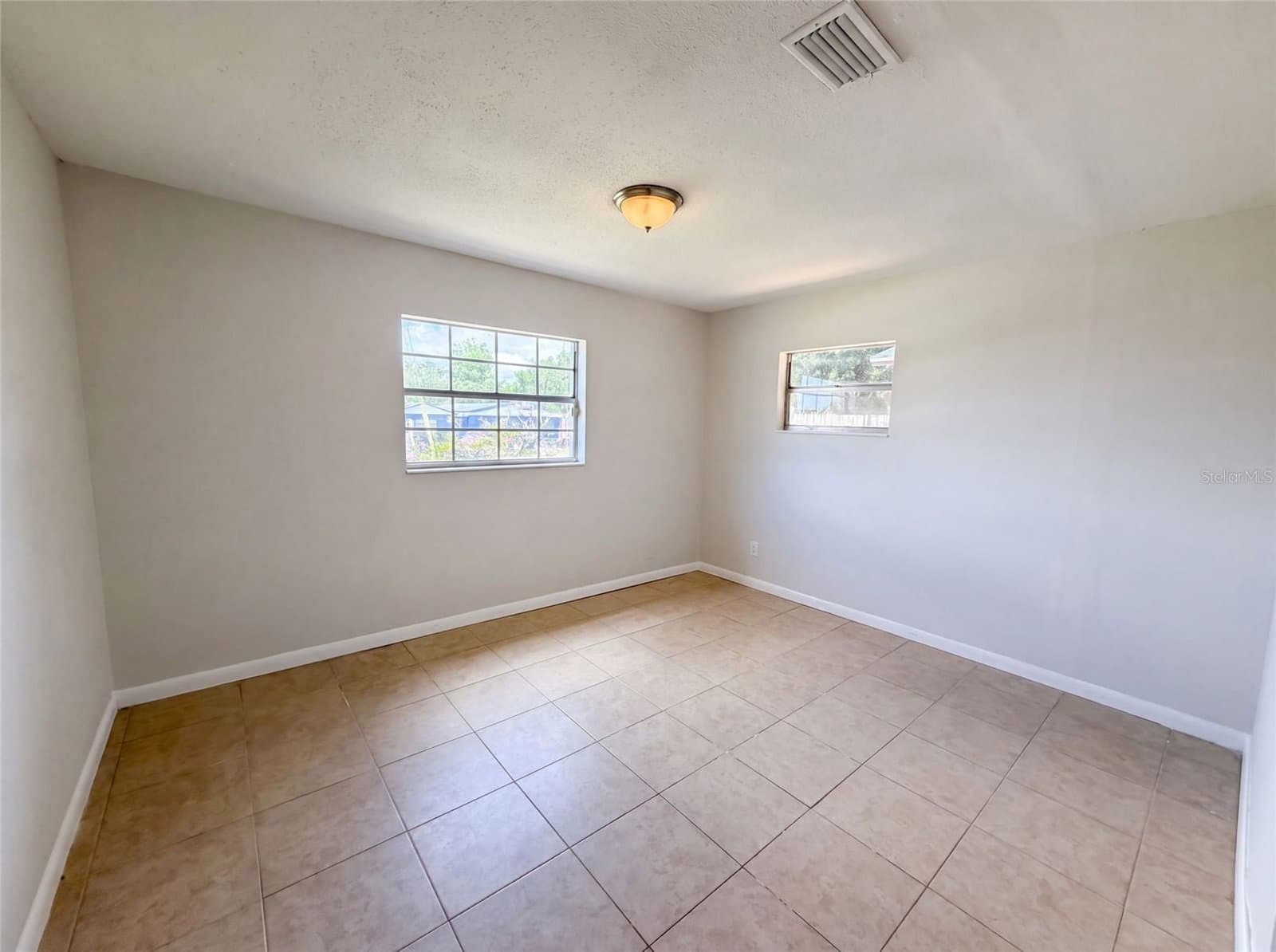 7018 LYNWOOD