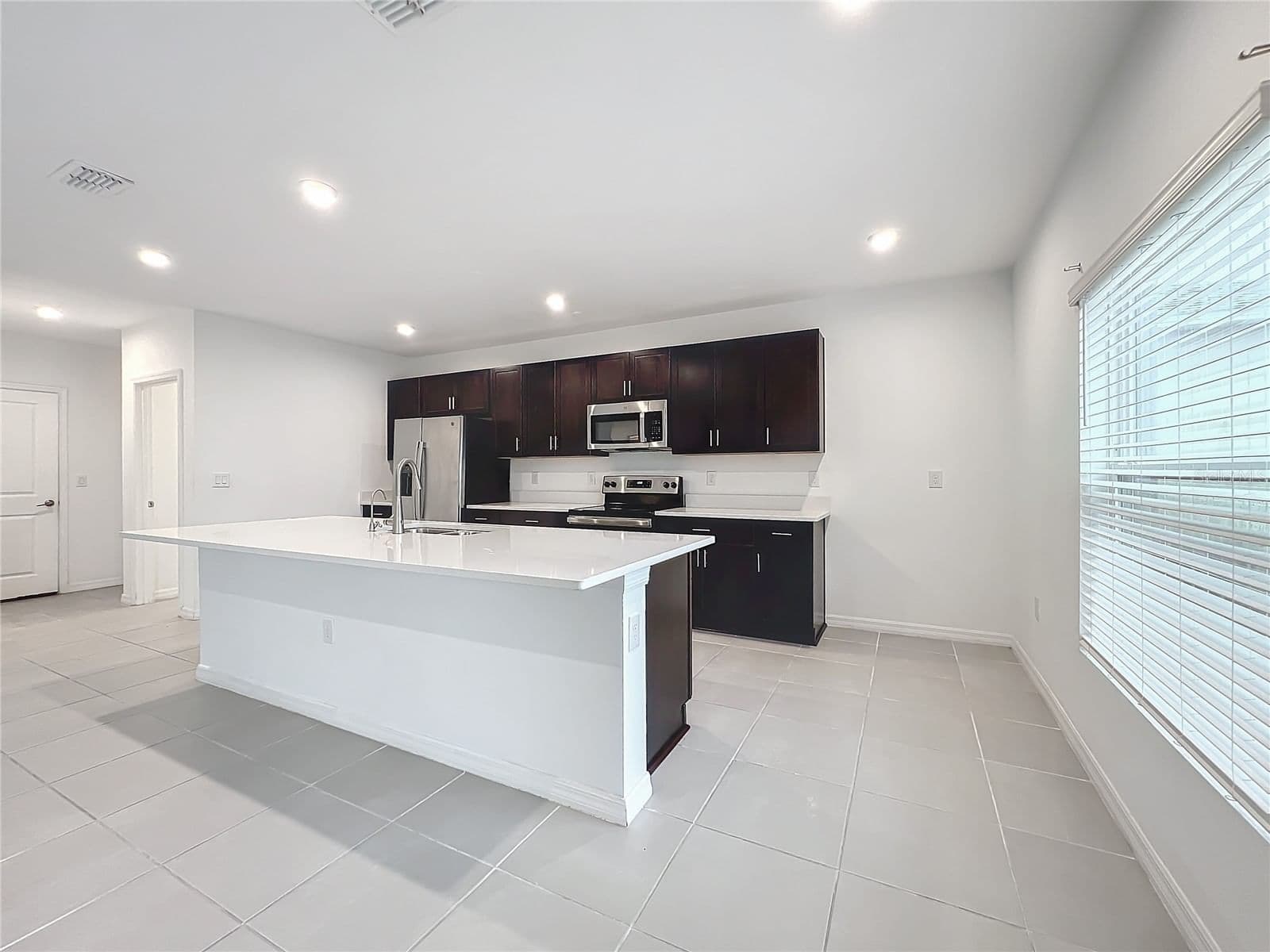Photo 4 of 5627 COSTA BLANCA WAY