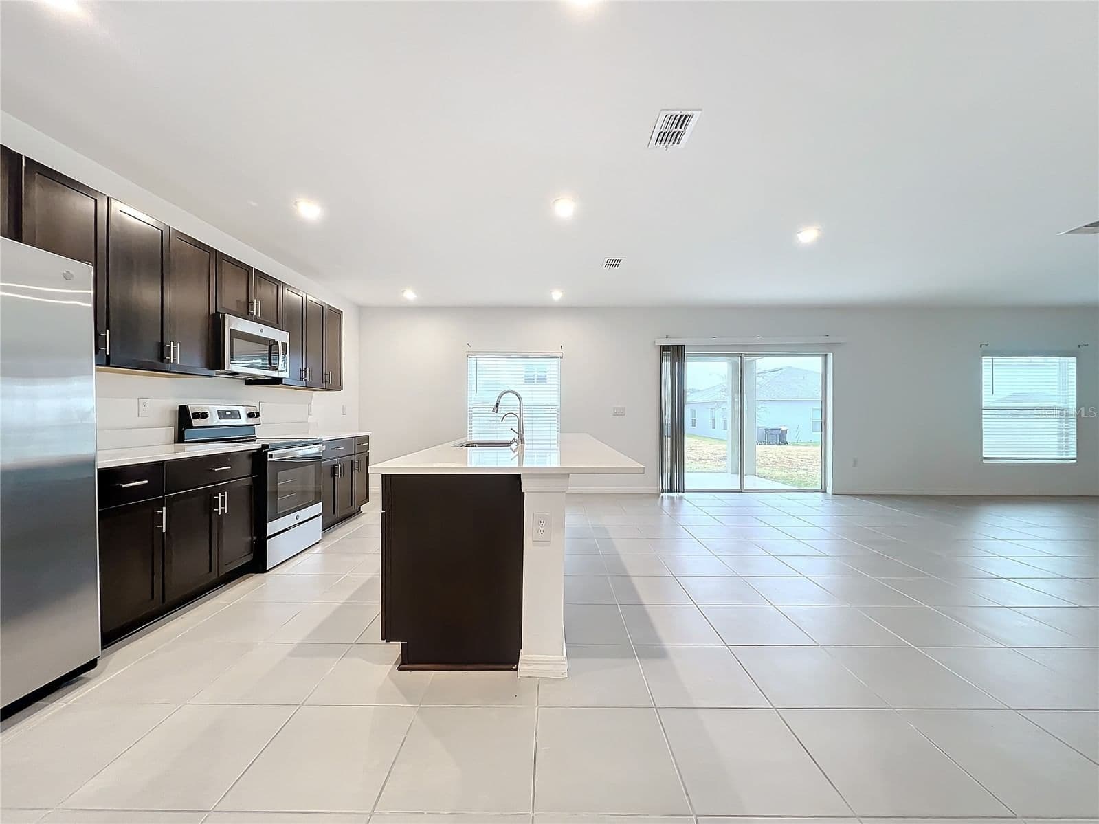Photo 5 of 5627 COSTA BLANCA WAY