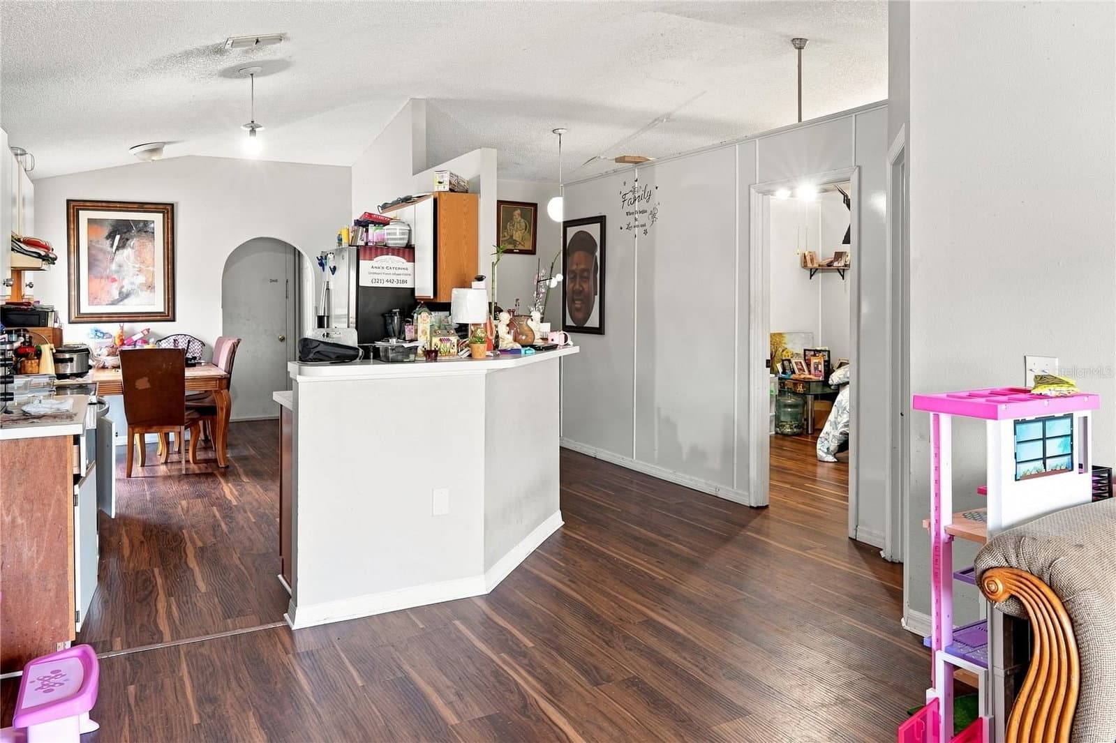 Photo 4 of 4243 MENDENWOOD