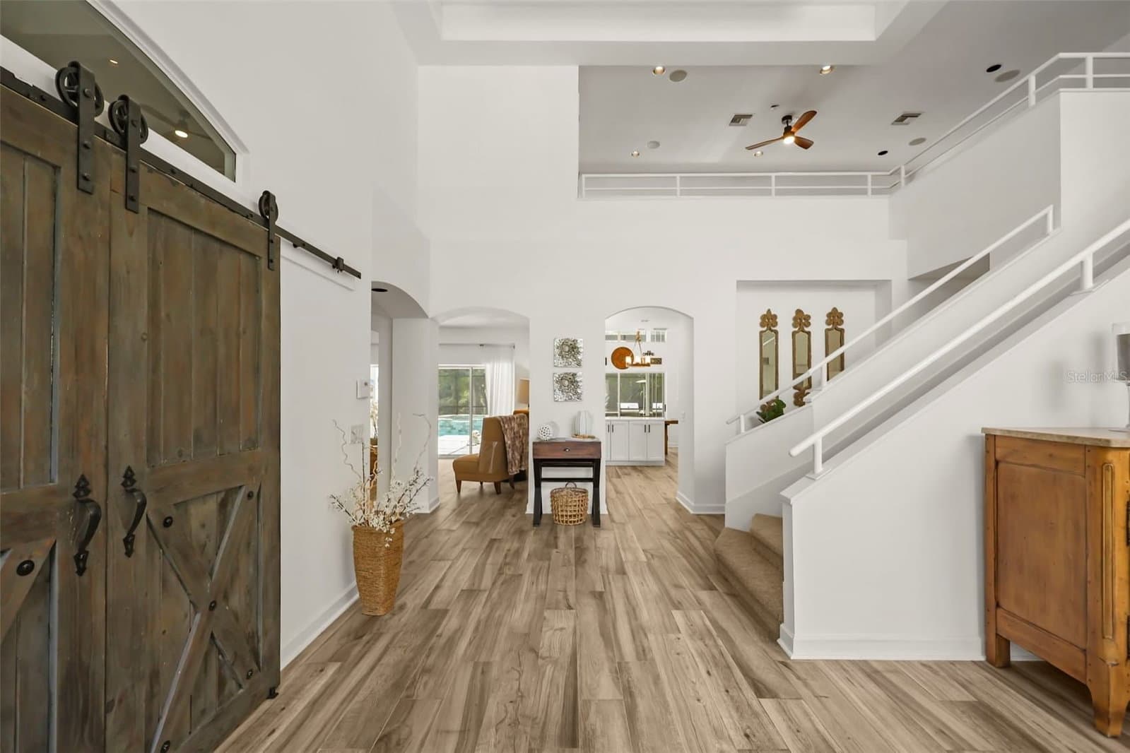 Photo 4 of 359 VISTA OAK