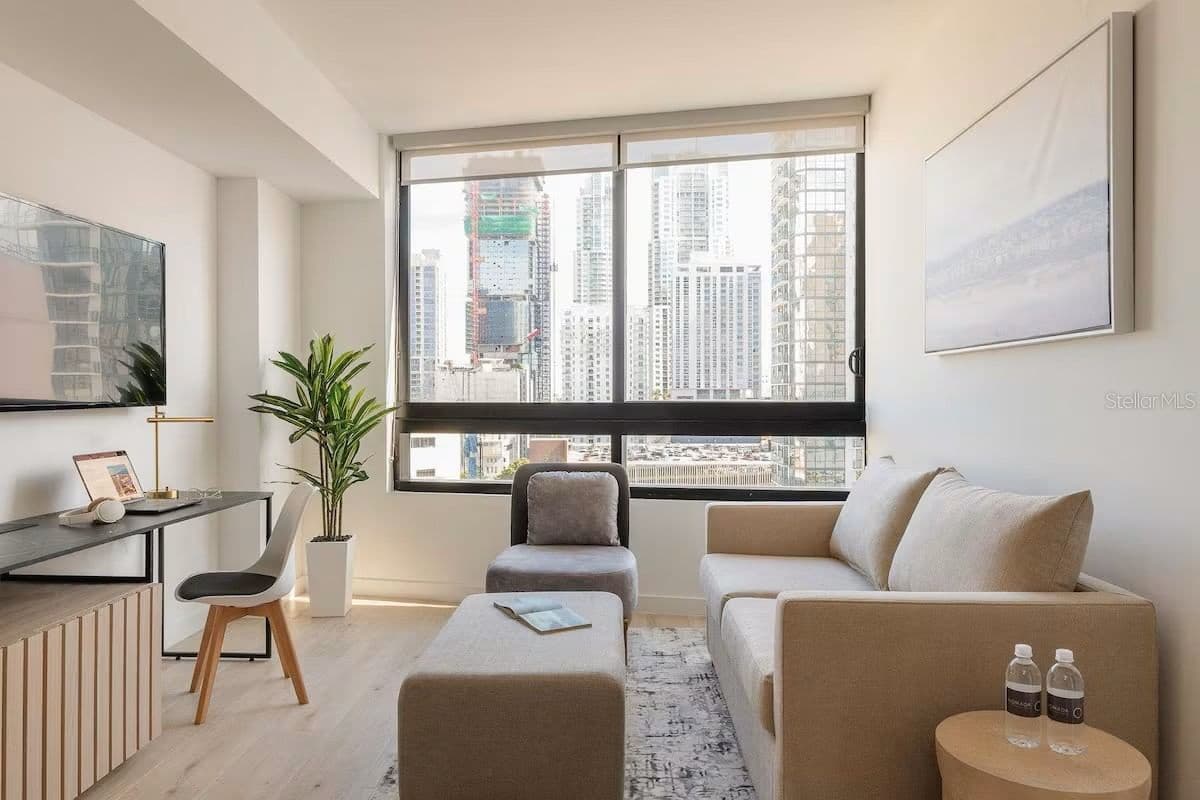 225 MIAMI