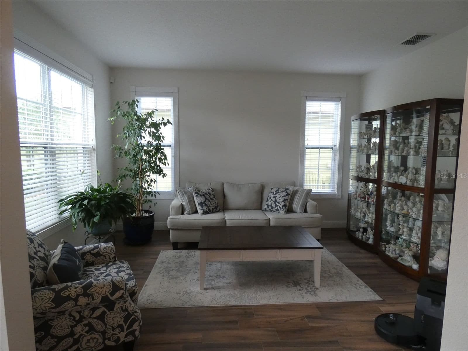 Photo 2 of 14632 BRADDOCK OAK