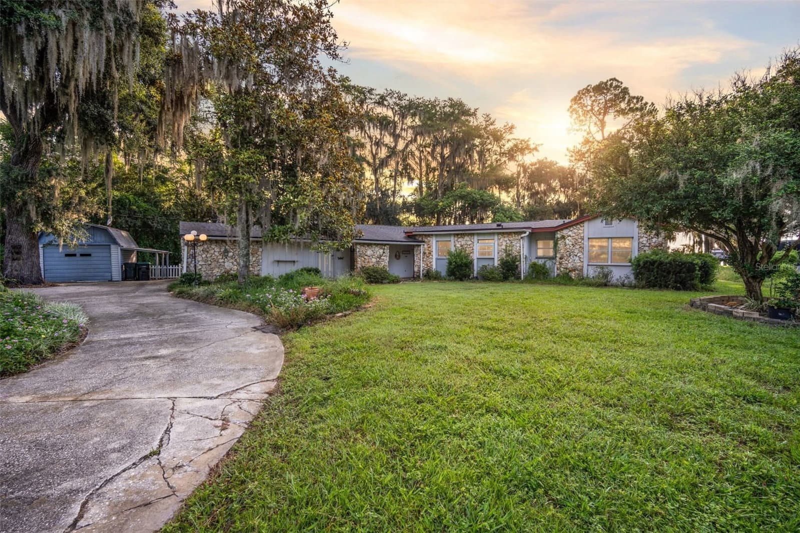 5251 LAKE JESSAMINE