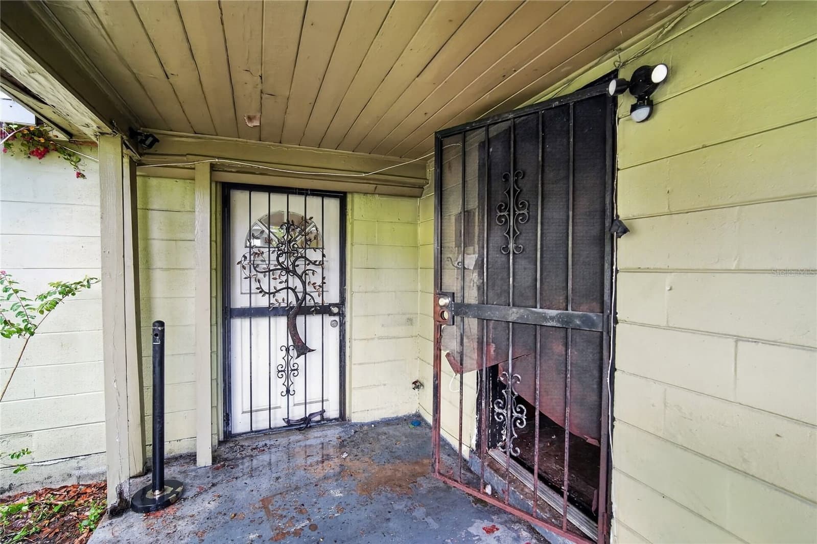 3504 LINDELL