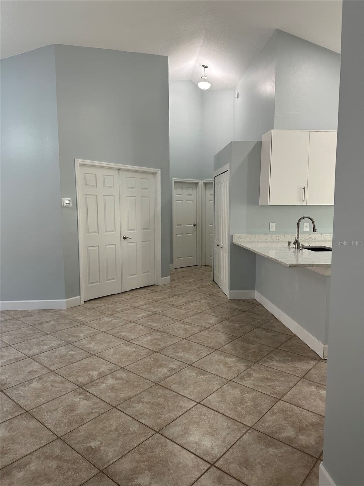 Photo 4 of 7357 SPRING VILLAS CIR