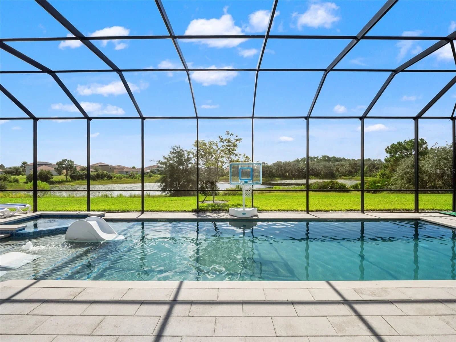 1660 OAK BLOSSOM Drive