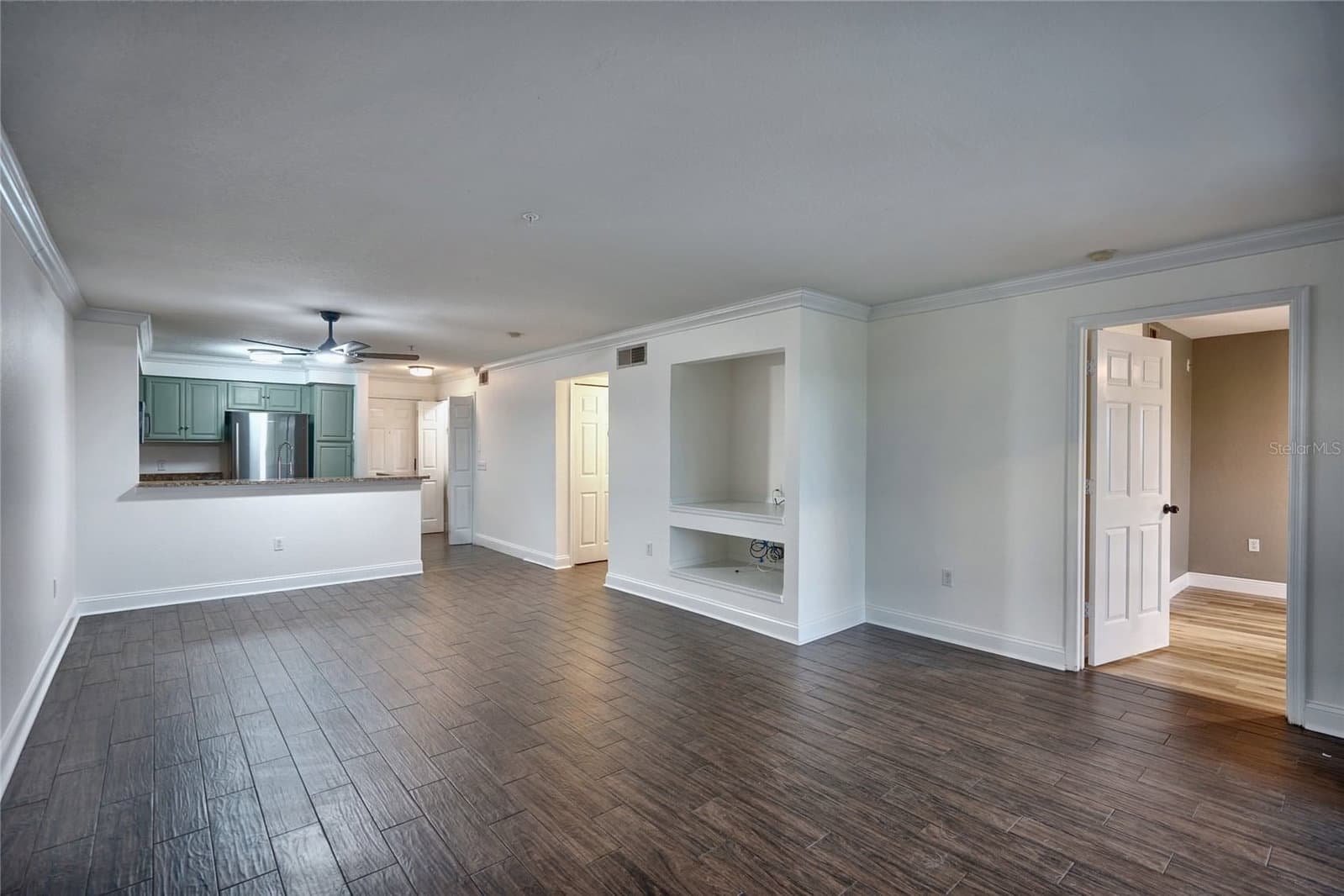 Photo 3 of 13815 FAIRWAY ISLAND