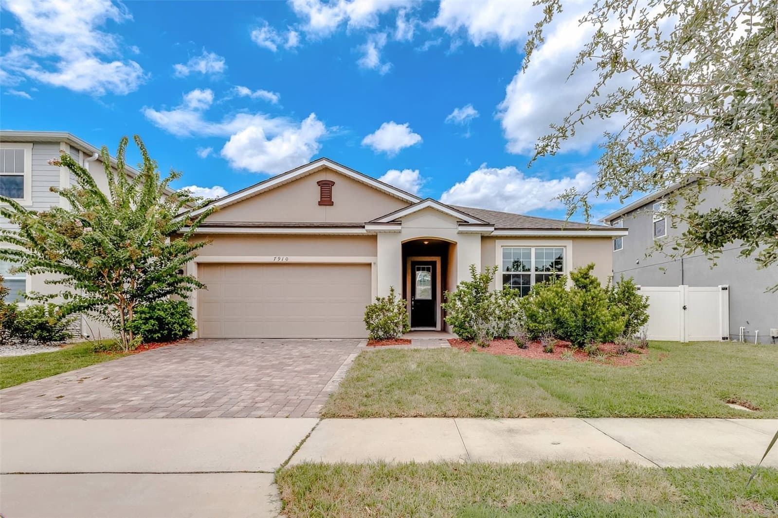 7910 WATERFIELD