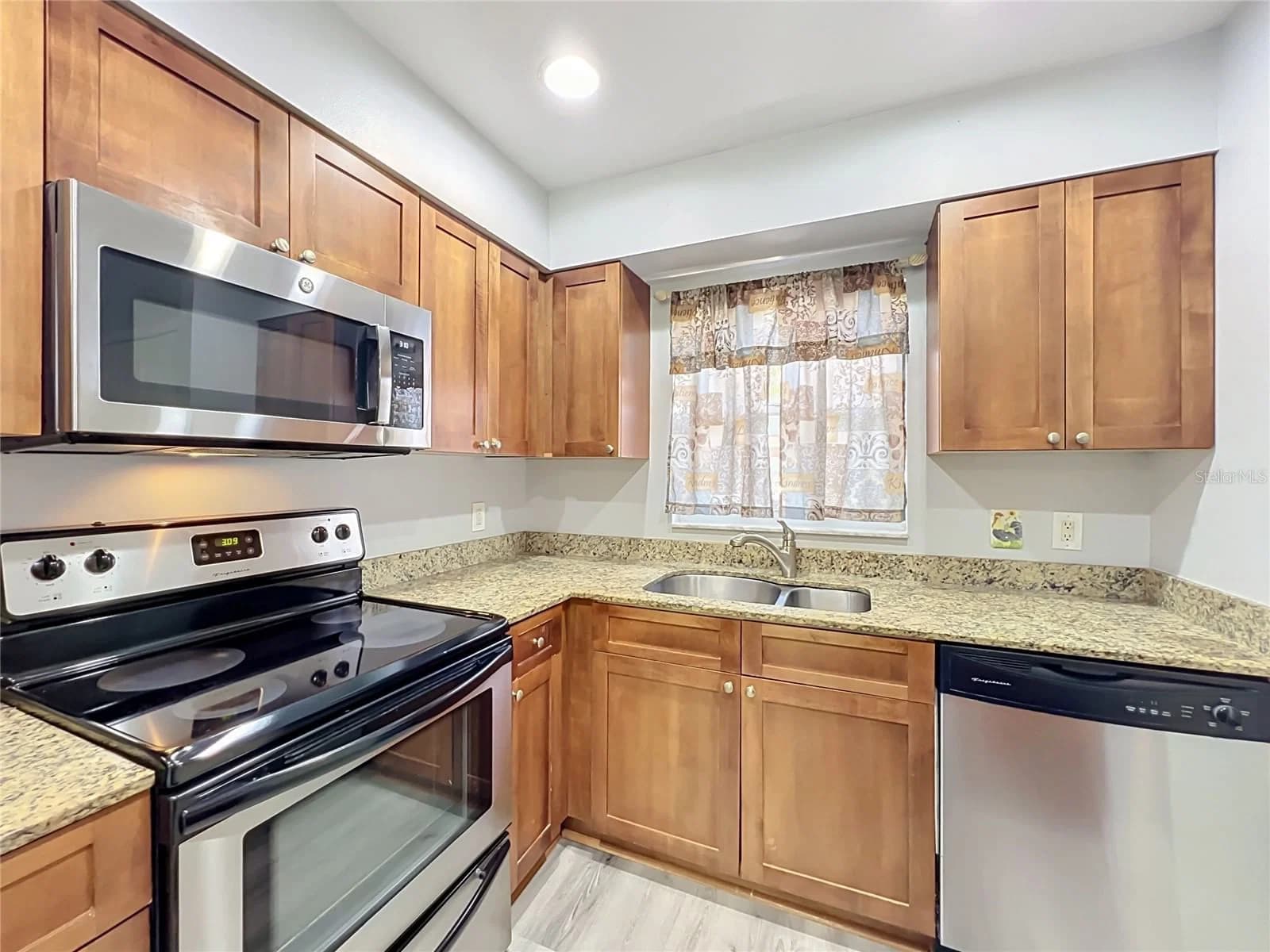 5440 MICHIGAN Street #5440-2