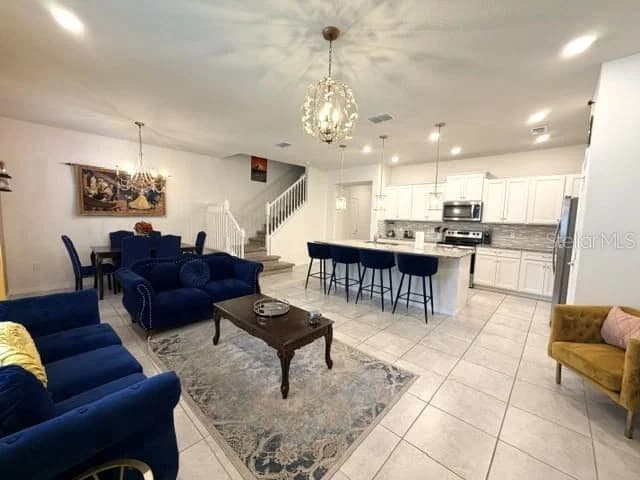 207 JETTY Way