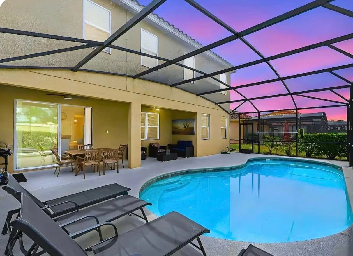 4035 OAKRISE Loop