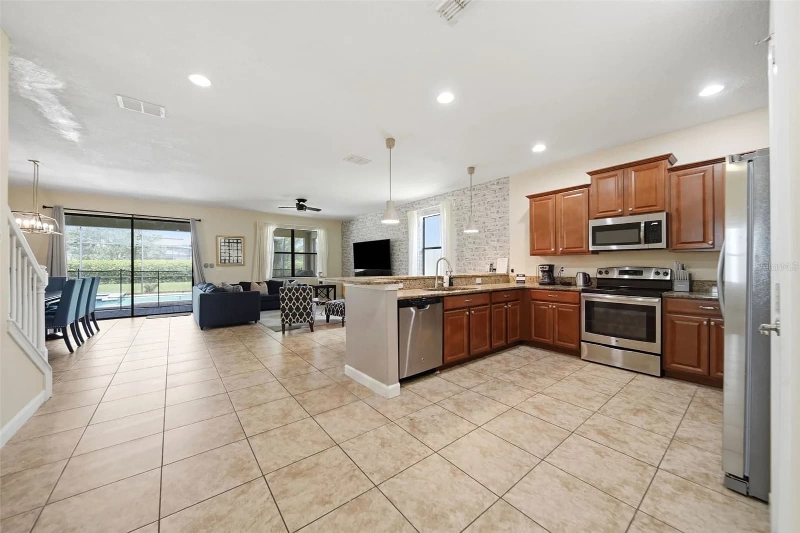 Photo 4 of 1416 MOON VALLEY Drive