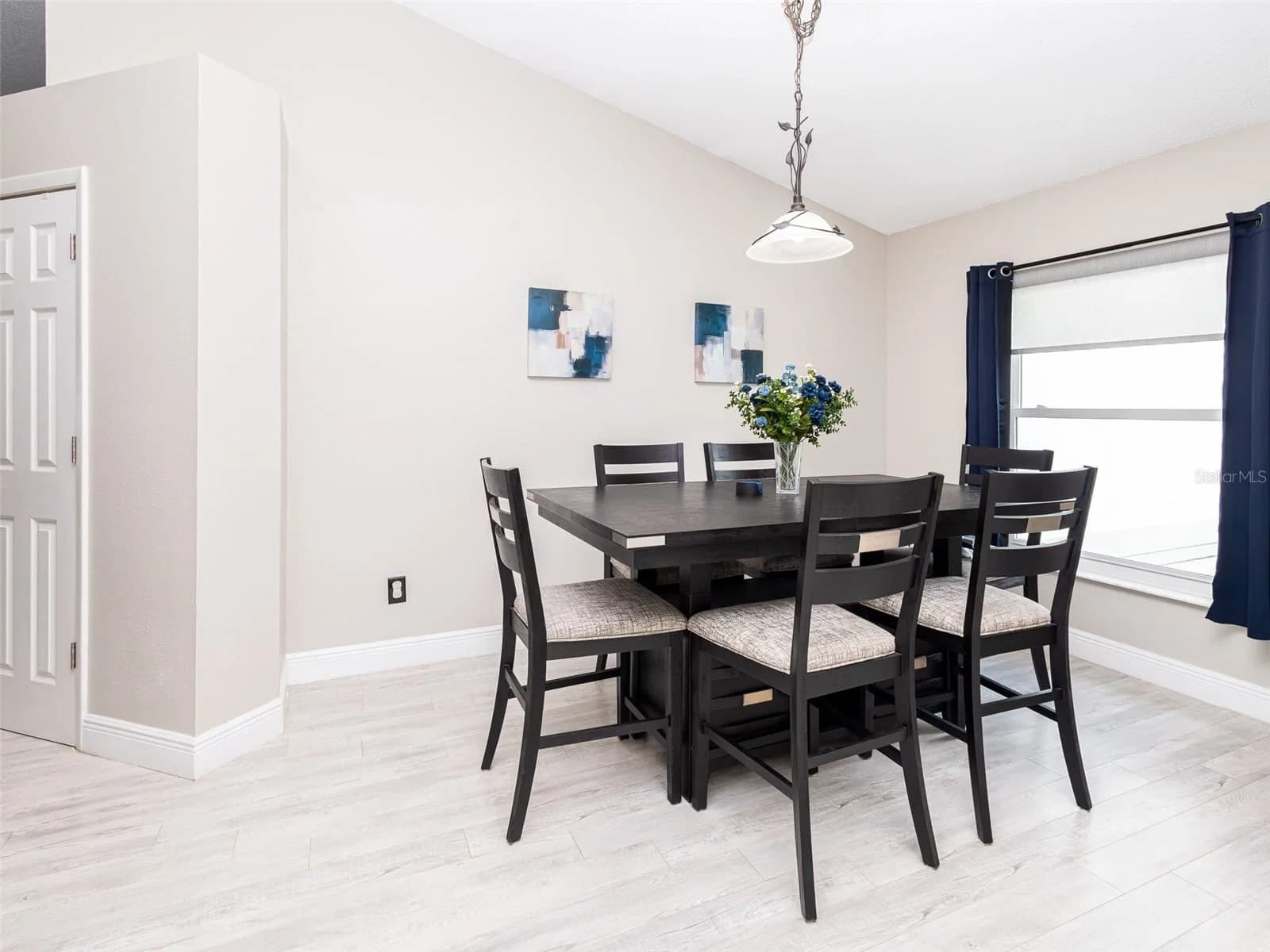 Photo 5 of 2540 ROLLING BROAK Drive
