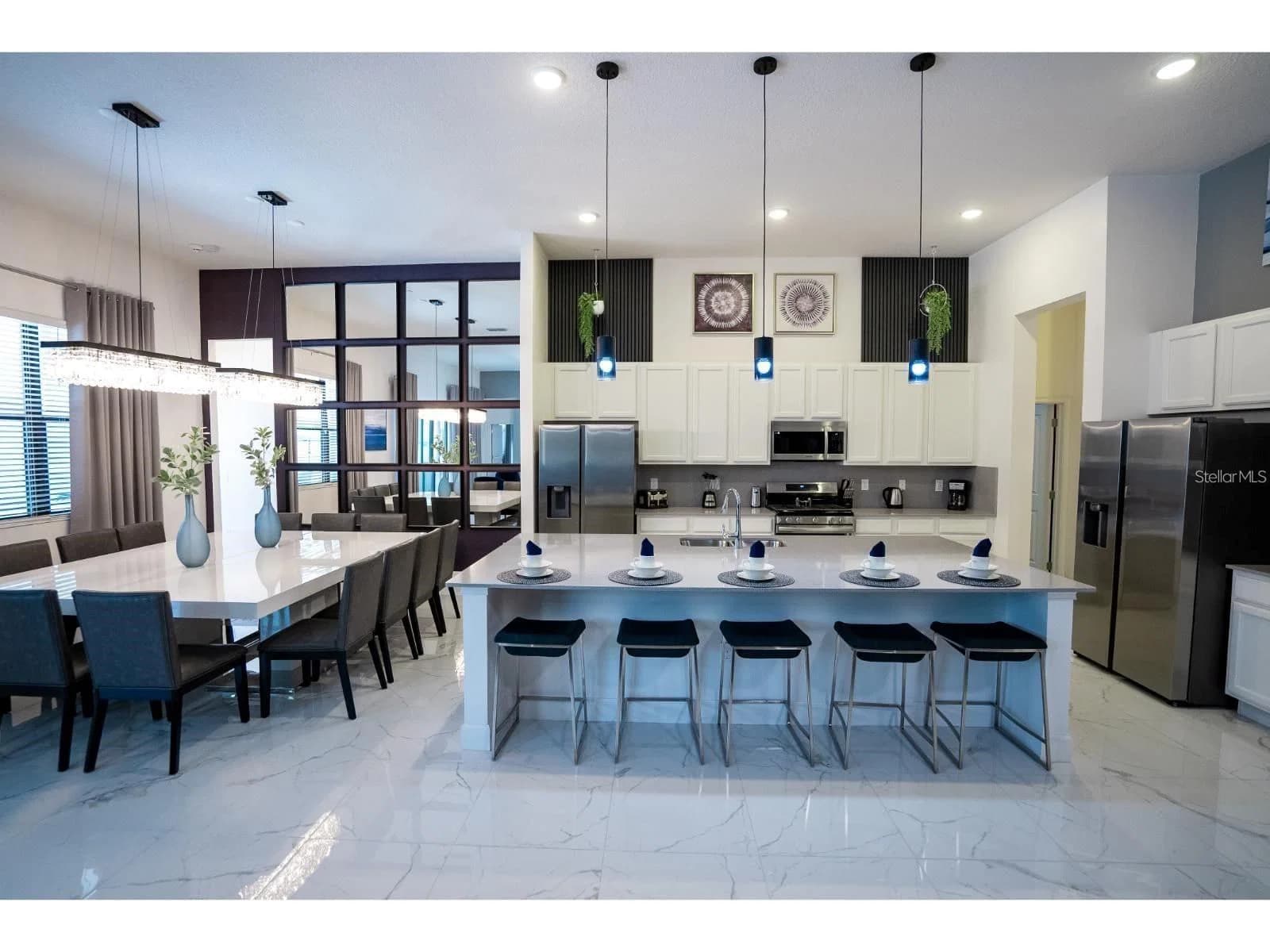 1443 BUTTERFLY MILKWEED Court