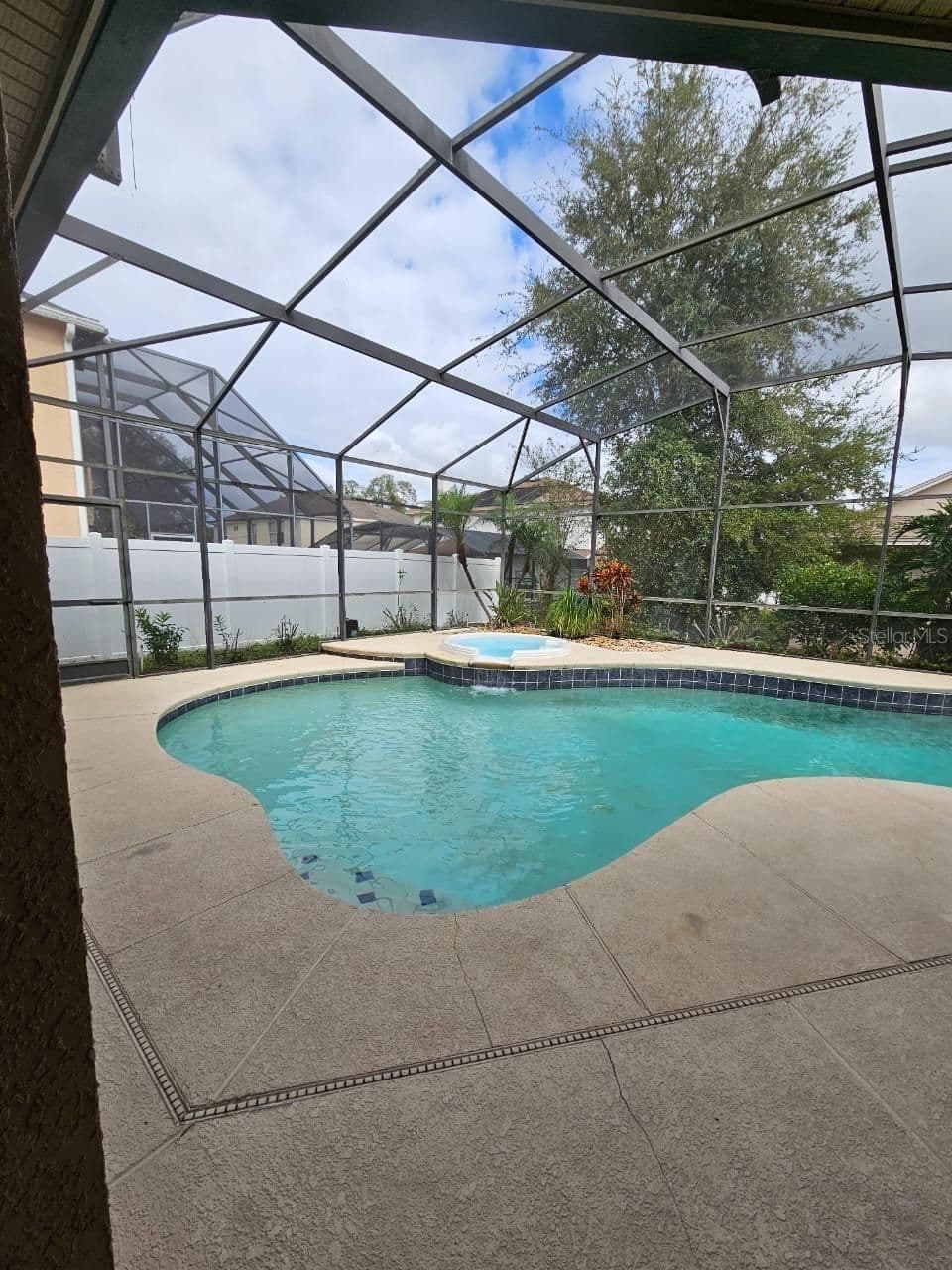 Photo 4 of 7741 BARDMOOR HILL Circle