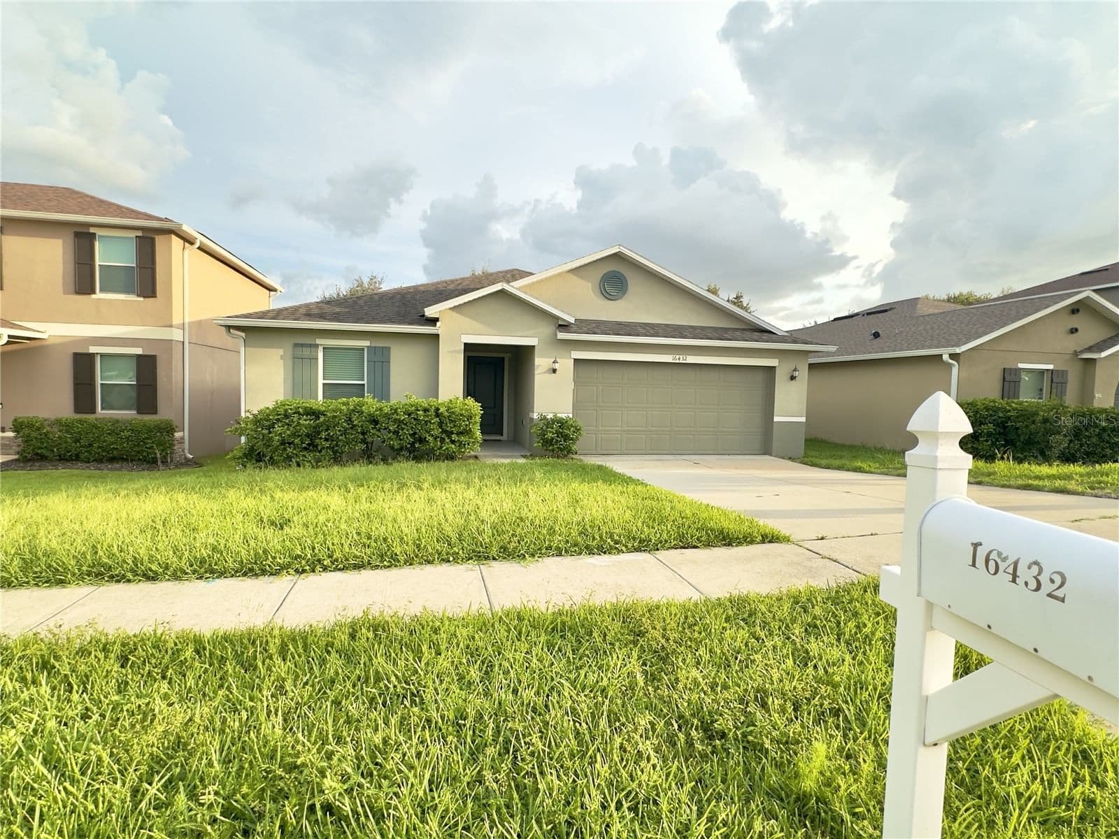 Photo 4 of 16432 CAJU Road