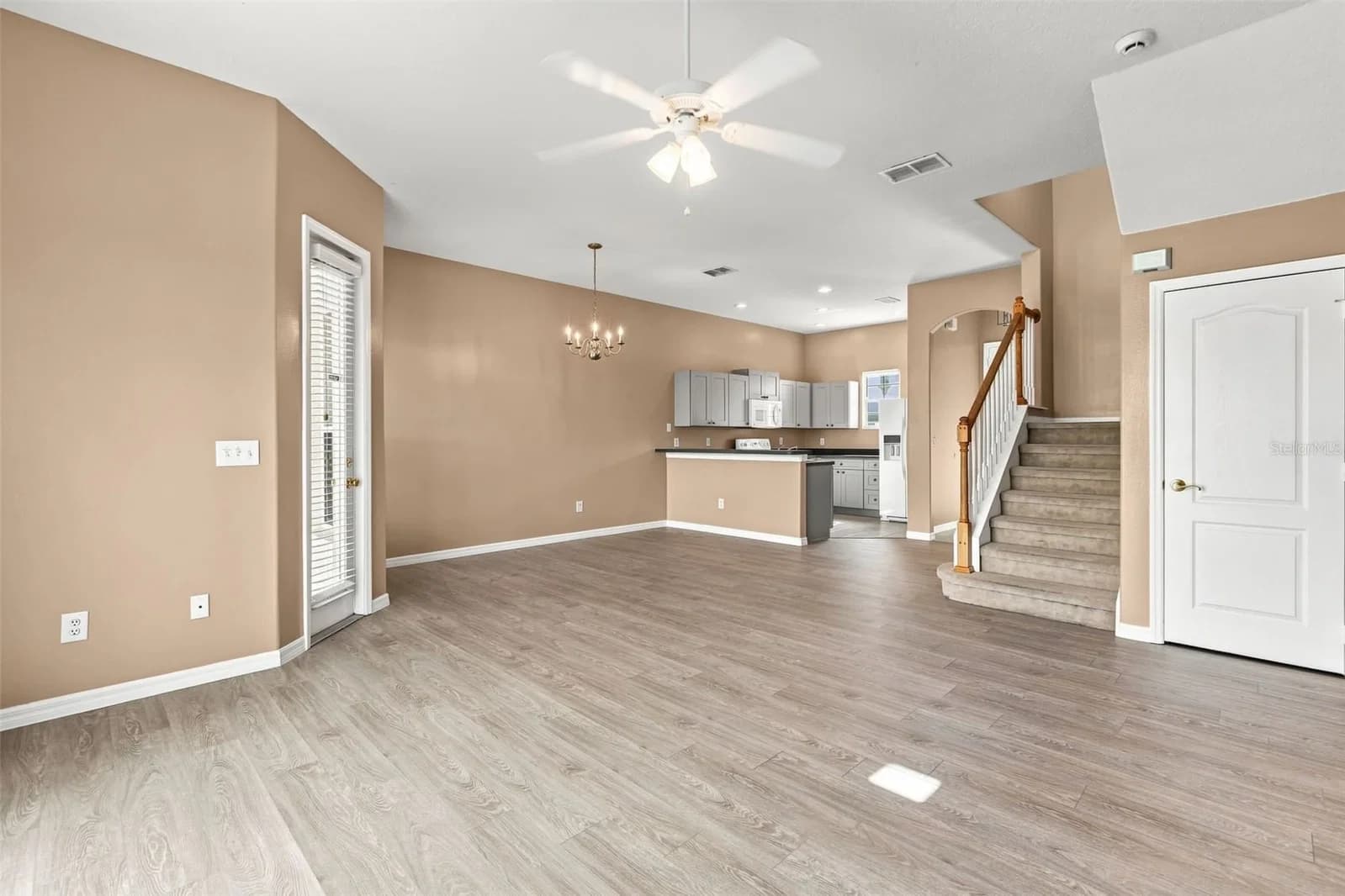 Photo 5 of 516 BRUNELLO Drive