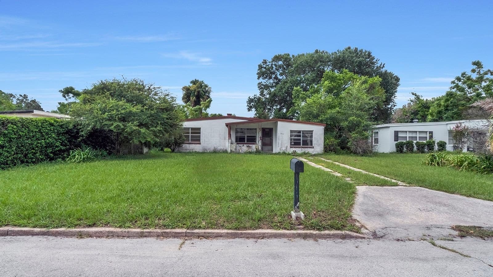 1416 BORDER Drive