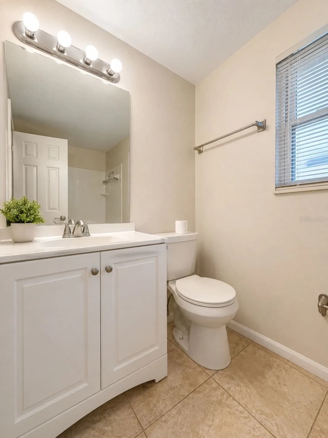 Photo 5 of 828 SKY LAKE Circle #B