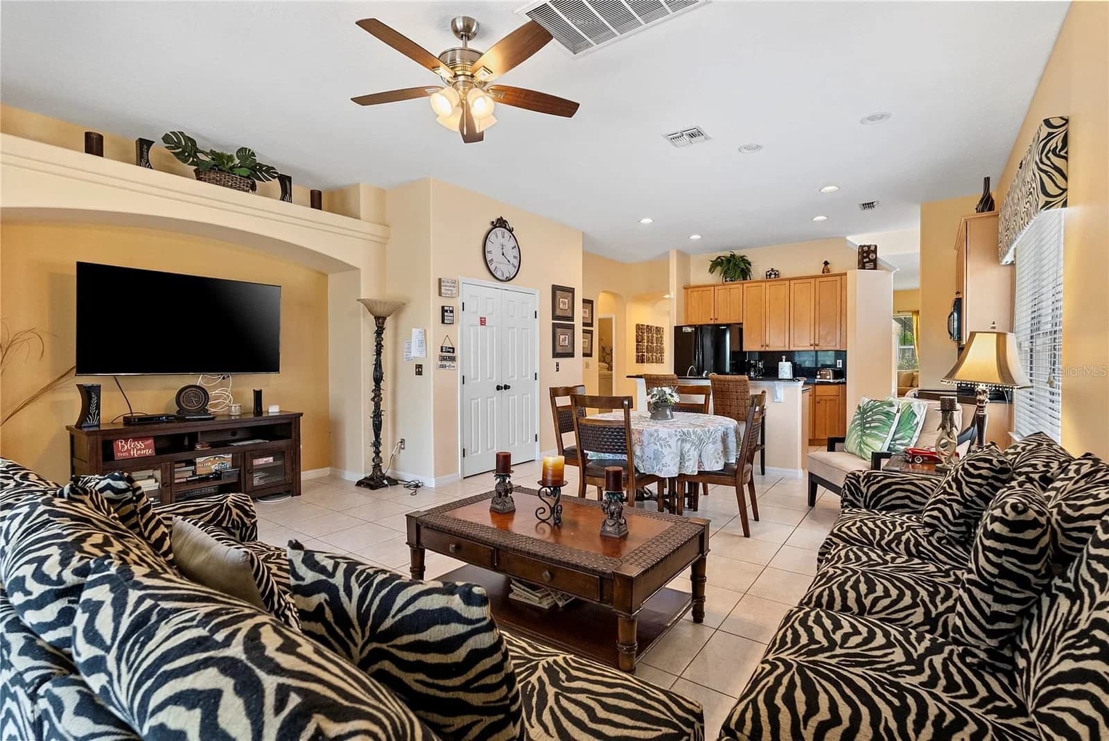 358 LAKE DAVENPORT Circle