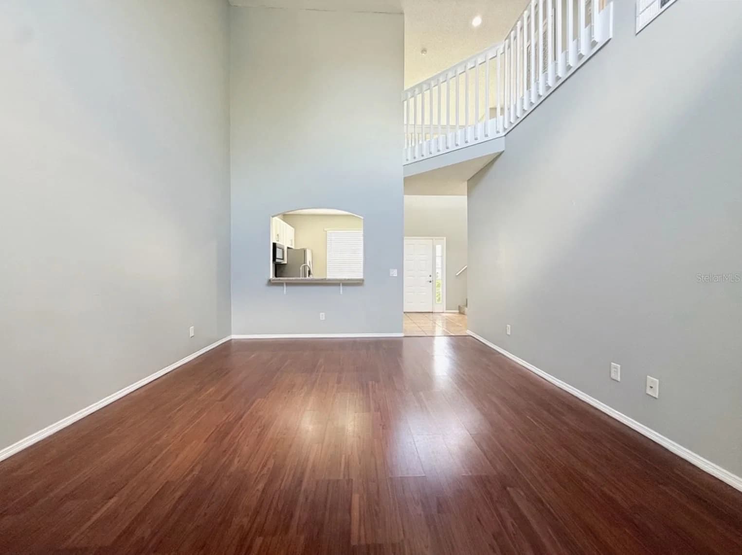 Photo 4 of 13180 SUMMERTON Drive