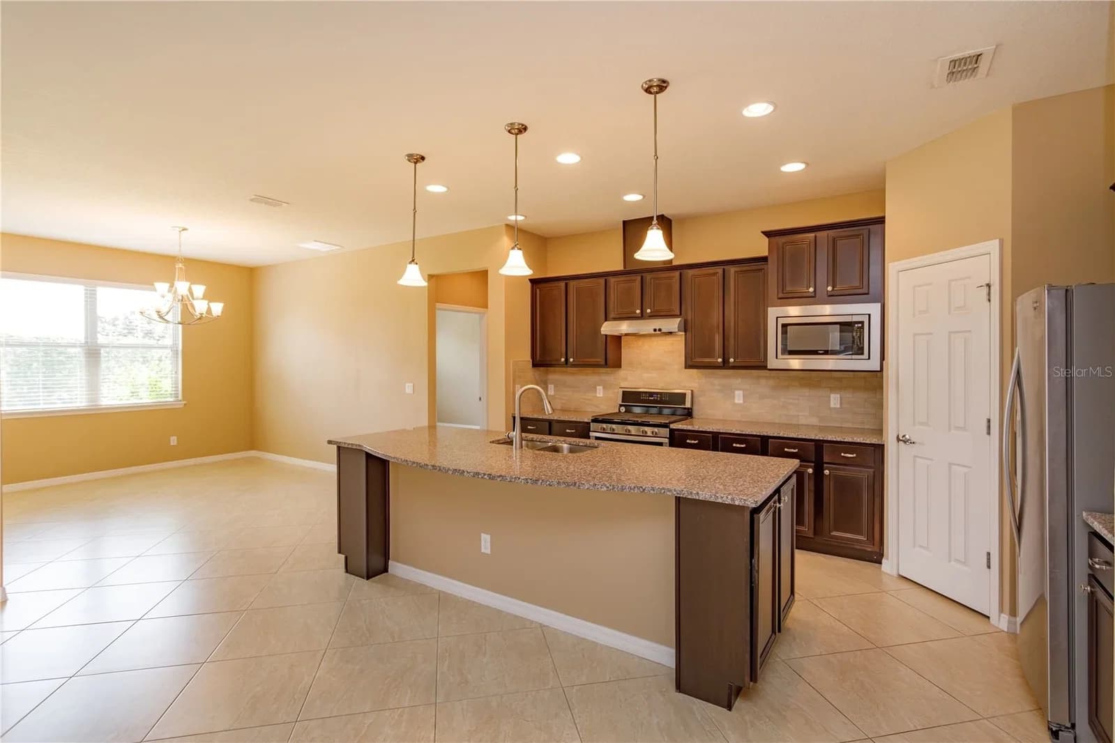 672 CORDOBA Drive