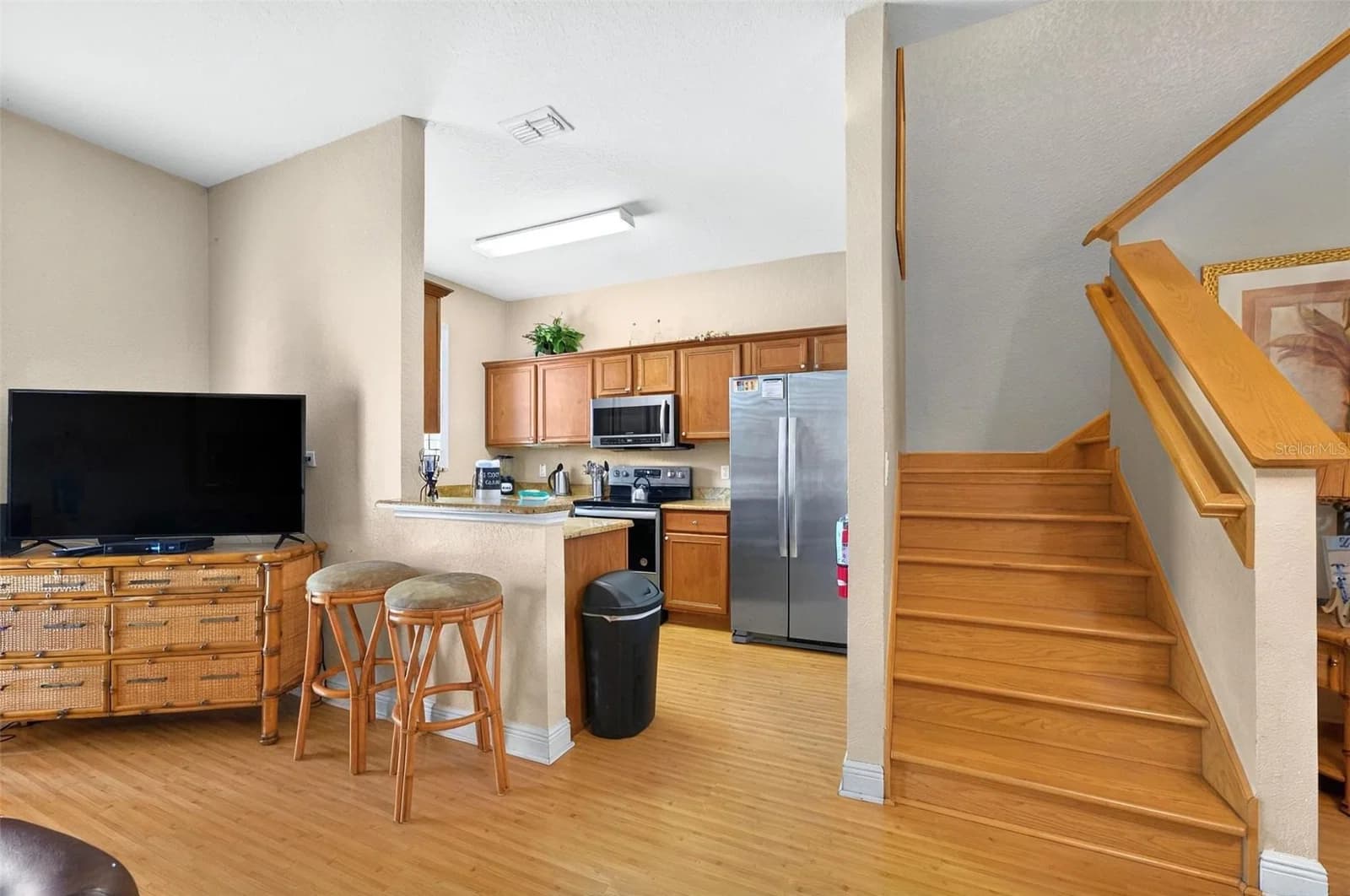 Photo 5 of 3725 CALABRIA AVENUE