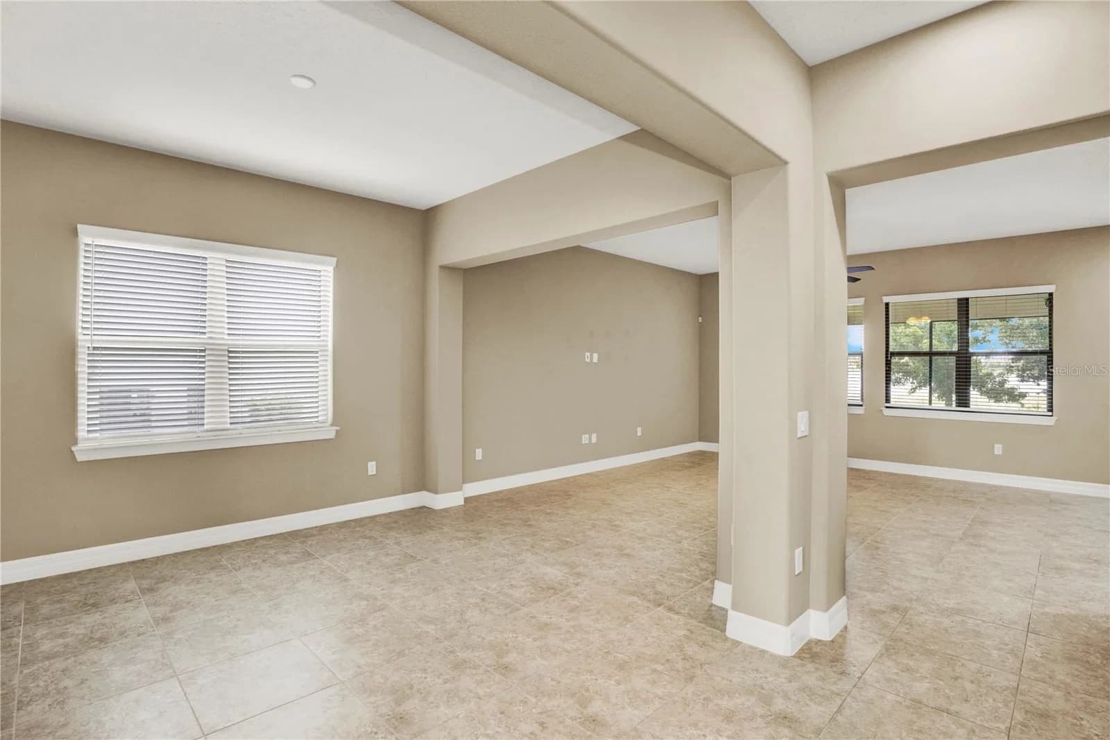 Photo 4 of 11340 LEMON LAKE Boulevard