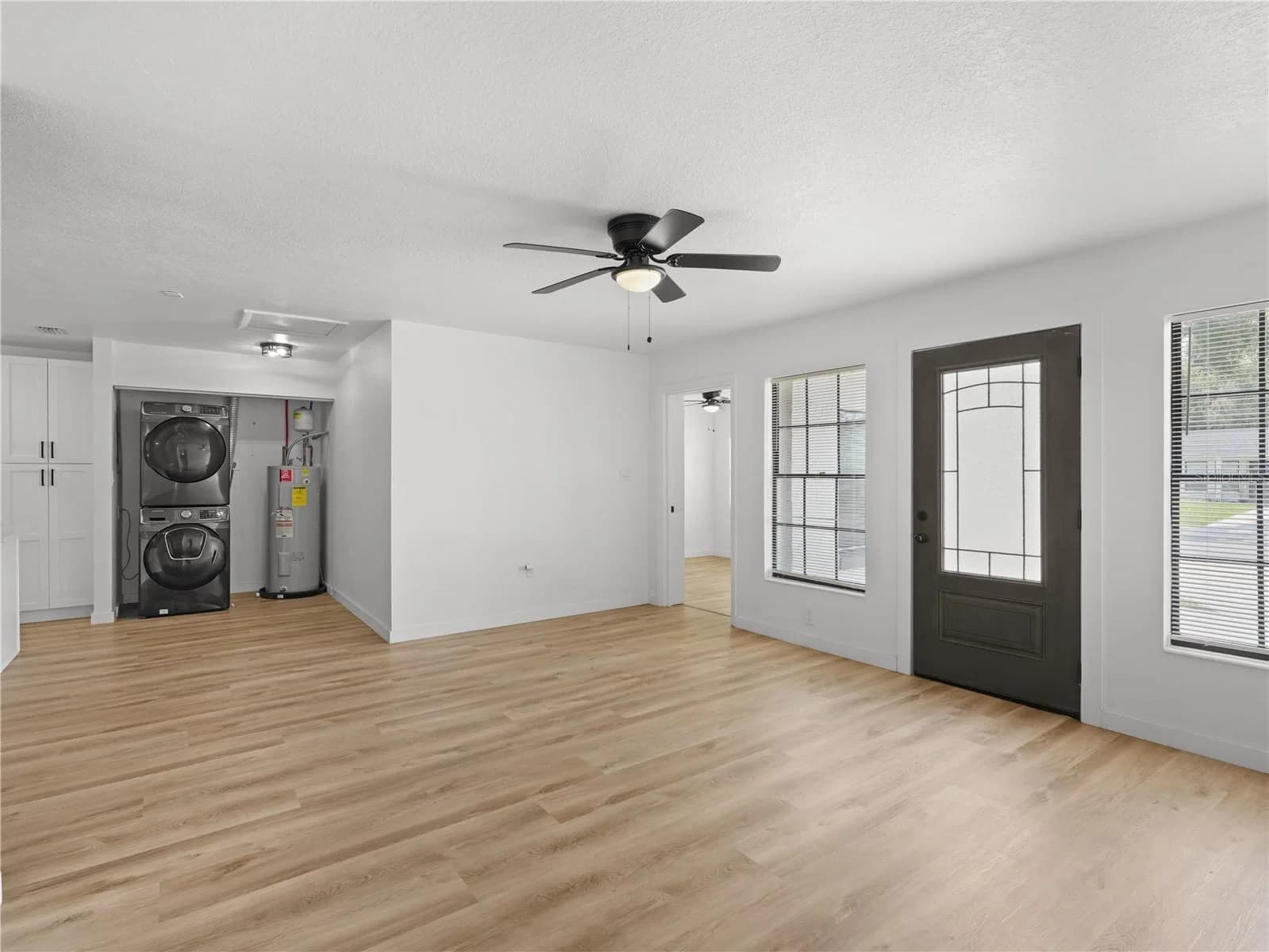 Photo 5 of 2181 LINDEN Road