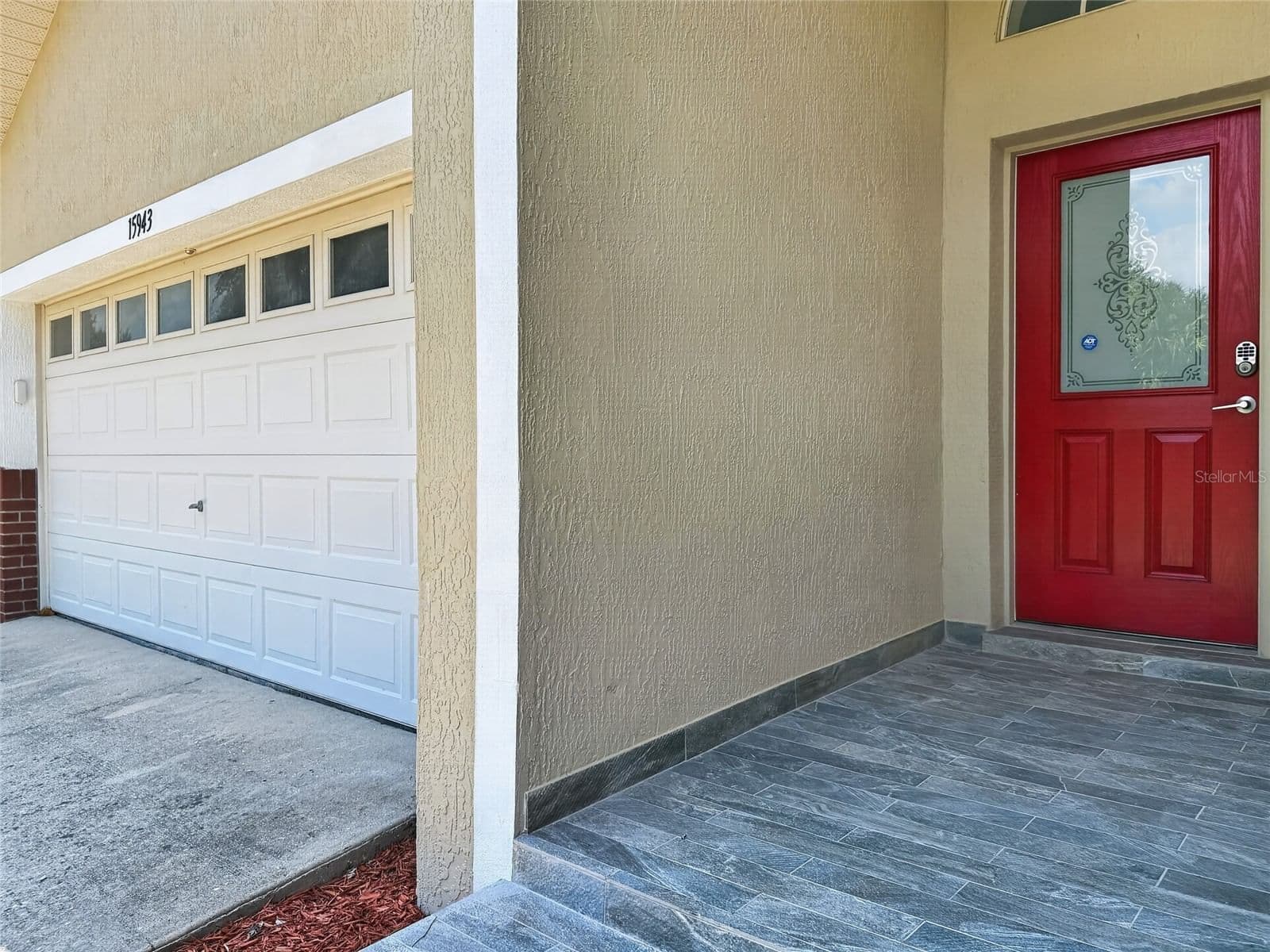 Photo 5 of 15943 HERON HILL Street