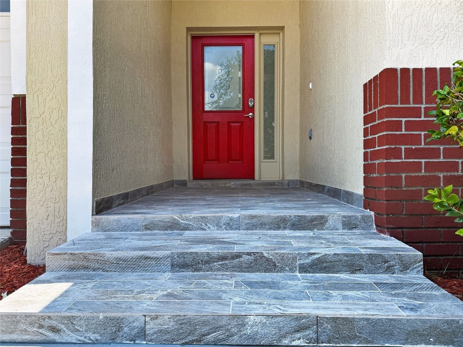 Photo 4 of 15943 HERON HILL Street
