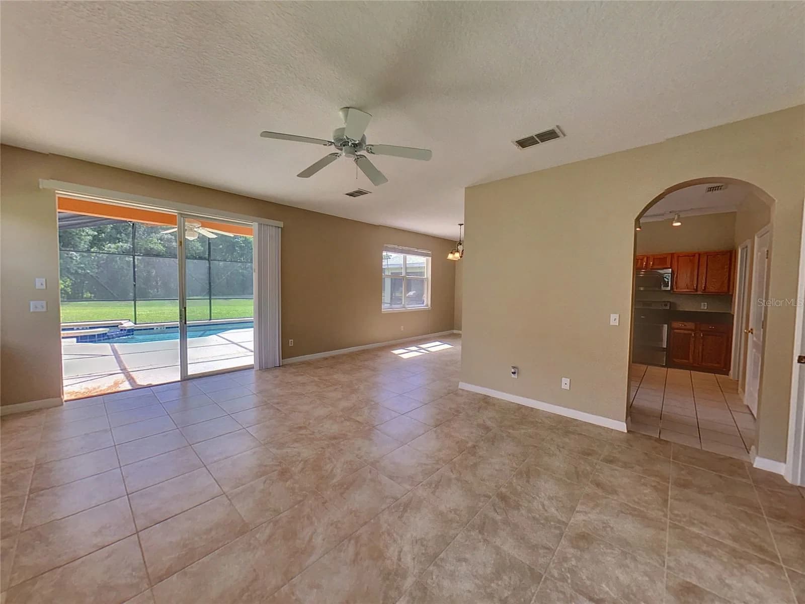 124 HAMMOCK Court