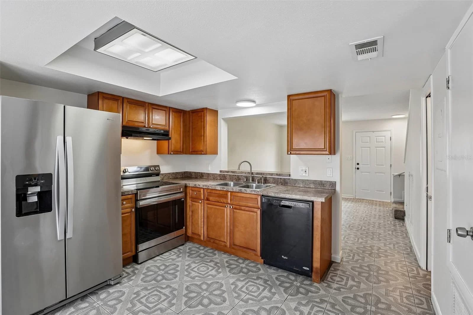 Photo 4 of 12059 TIFT Circle